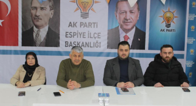 Espiye'de Ak Parti İlçe Toplantısı