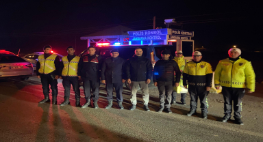 Havza Kaymakamı Ayvat görevi başındaki güvenlik güçlerinin yeni yılını kutladı