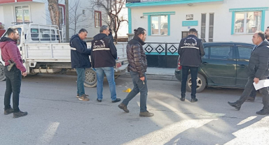 Husumetlisini pompalı tüfekle ağır yaraladı!