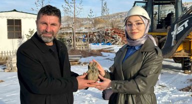 Göktaşı Olabileceği Düşünülen O Taş Şekliyle Merak Uyandırdı