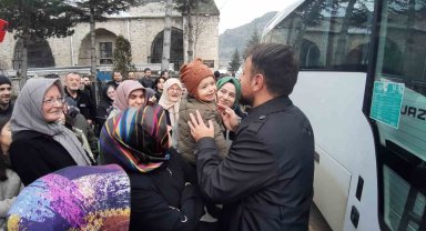 Kutsal topraklara dualarla uğurlandılar