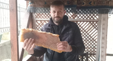 Meşhur bal balkonundaki valizden çıktı 