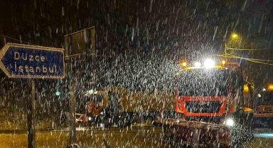 Sürücüler dikkat kar yağışı başladı! Bolu Dağında kar kalınlığı 5 santimetreye ulaştı