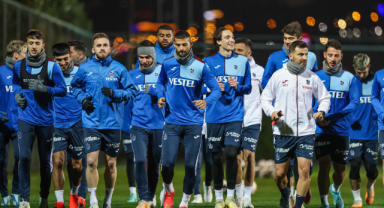 Trabzonspor'un Transfer Stratejisi Belli Oldu: Güçlü Bir Kadro İçin Harekete Geçiyor!