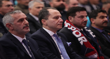 Yeniden Refah Partisi Genel Başkanı Erbakan, Düzce'de aday tanıtım toplantısında konuştu: 