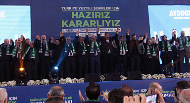 AK Parti Giresun'da belediye başkan adaylarını tanıttı