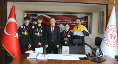 Başarılı sporculardan anlamlı ziyaret