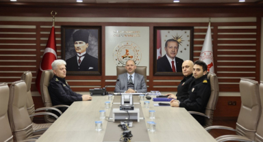 Giresun Valisi Serdengeçti, video konferans toplantısına katıldı