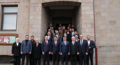 Adalet Bakanı Tunç'tan Başkan Şenlikoğlu'na övgü