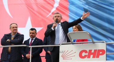 CHP Genel Başkanı Özel, 