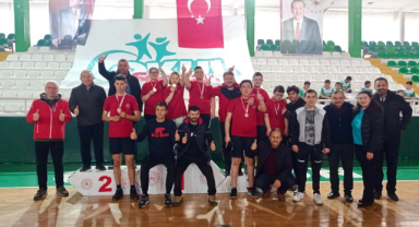 Özel sporcular yeteneklerini sergiledi