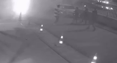 Üç kişinin yaralandığı kaza güvenlik kamerasında