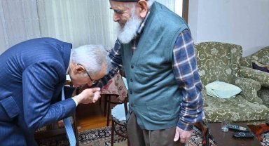 Bakan Uraloğlu, bayramlaşma programları için memleketi Trabzon'da
