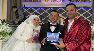 Başkan Dede, ilk nikahını kıydı