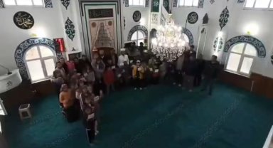 Bayram geleneği çocukların yüzünü güldürdü