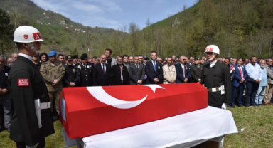 Birliğinde ölü olarak bulunan Giresunlu askere son görev