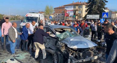 Bolu'da feci kaza: 2 ölü, 1 yaralı