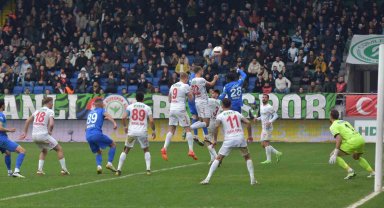 Çaykur Rizespor 3 puanı 3 golle aldı