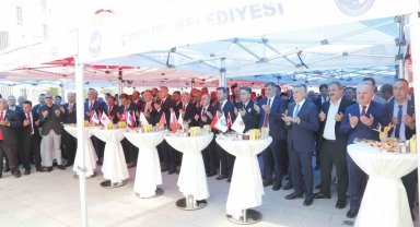 Çorum protokolü ve vatandaşlar bayramlaştı
