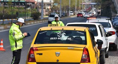 Dronlu bayram denetiminde 12 sürücüye 18 bin lira ceza