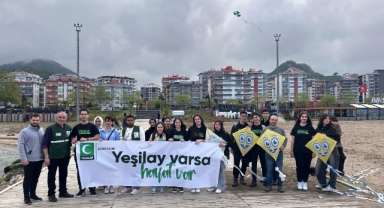 Giresun'da Yeşilay Uçurtma Şenliği: Renkli uçurtmalarla bağımlılıkla mücadele ve dayanışma