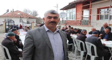 Havza'da seçimi 1 oy farkla kazanan muhtar mevlit okuttu