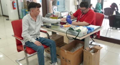 Kan stokları azaldı, vatandaşlar sosyal medyadan kan arayışına giriyor