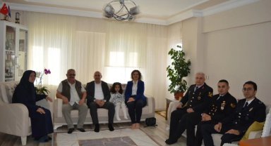 Kaymakam Can bayramda şehit ve gazi ailelerini yalnız bırakmadı
