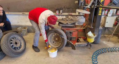 Oto lastikçilerde bahar hareketliliği