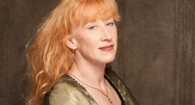 Dünyaca ünlü sanatçı Loreena Mckennıtt, Türkiye’ye geliyor
