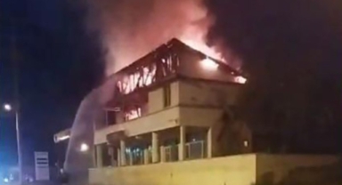 Facianın eşiğinden dönüldü! Akaryakıt istasyonunun ofisi alev alev yandı