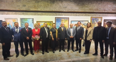 Giresun'da sanat dolu bir sergi: Halk Eğitimi Merkezi kursiyerlerinin eserleri sergilendi