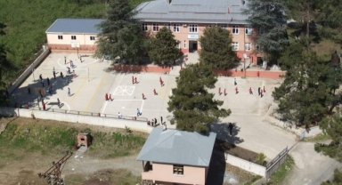 Giresun'daki o okulun kapatılmasına karşı çıkılıyor