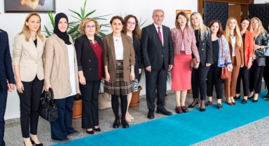 Giresun Üniversitesinde hemşireler ve ebeler unutulmadı