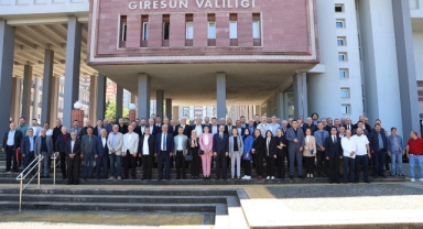 Giresun Valisi Serdengeçti, muhtarlarla buluştu