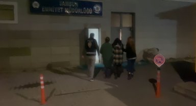 Hırsızlık yaptıkları iddiasıyla aranan 2 kadın suçüstü yakalandı