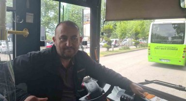 Örnek şoför yolcuyu hastaneye yetiştirdi