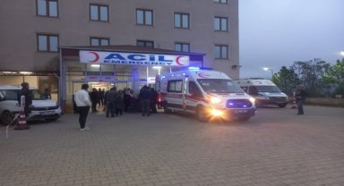 Üzerine telefon direği devrilen çocuk ağır yaralandı