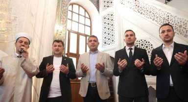 Düzce'de kurban bayramı kutlamaları camide başladı