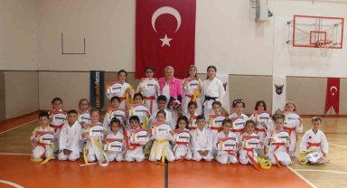 Geleceğin sporcularının kuşak sınavı