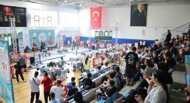 Halter şampiyonası Türkiye'de ilk defa bir ilçede gerçekleştirildi