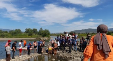 Kelkit Çayı'na giren genç boğuldu
