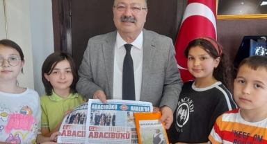 Müdür Tosunoğlu; Gazete Abacıbükü ve Kahramanlar kitabına hayran kaldı