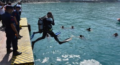 Ordu'da çevre yürüyüşü ve deniz dibi temizliği yapıldı