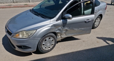 Dikkatsizlik trafik kazasına neden oldu