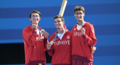 Giresun Göreleli Mete Gazoz Paris'te tarih yazdı...