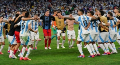 Messi dünyanın en iyi kalecisini belirledi!