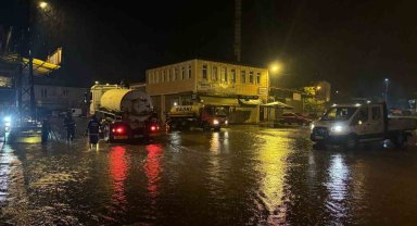 Sağanak yağış yine korkuttu