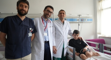 Yıllardır astım bronşit denilen çocuğun akciğerinde yumak çıktı