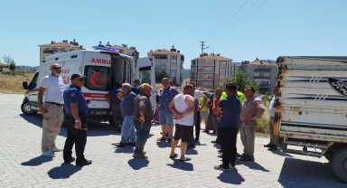 Boyabat'ta geri manevra yapan kamyonetin çarptığı kadın yaralandı